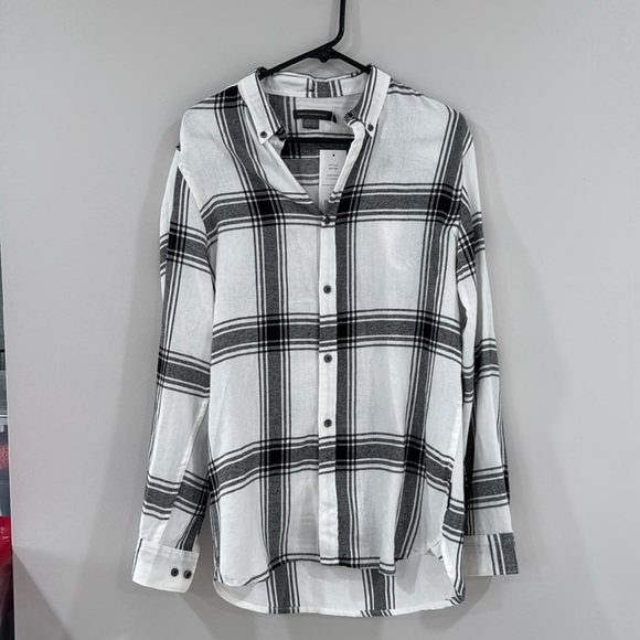 NWT French Connection black and white plaid long sleeve button dowm flannel - Picture 1 of 4